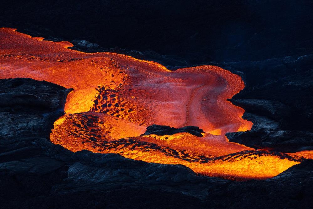 Hawaii'deki Mauna Loa Yanardağı lav kusuyor