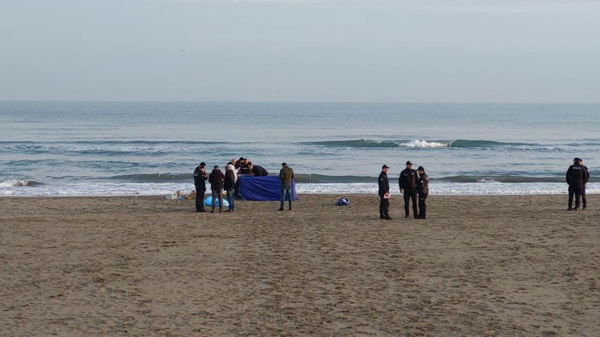Samsun'da cinnet. Polis memuru, sahilde intihar etti