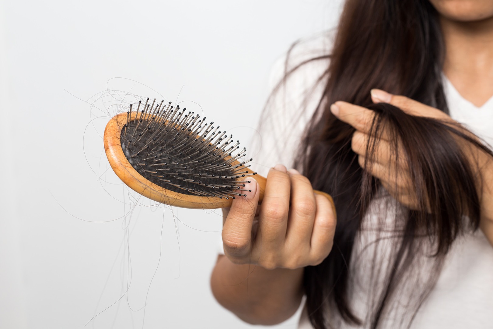 Saç dökülmesine ne iyi gelir? Saç dökülmesine bitkisel çözüm var mı? Çörek otunun faydaları neler?