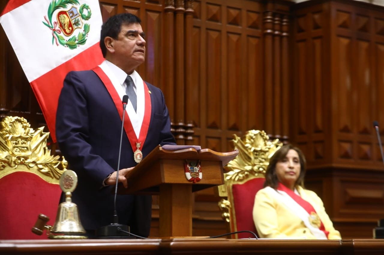 Peru’da yeni devlet başkanı Dina Boluarte göreve başladı