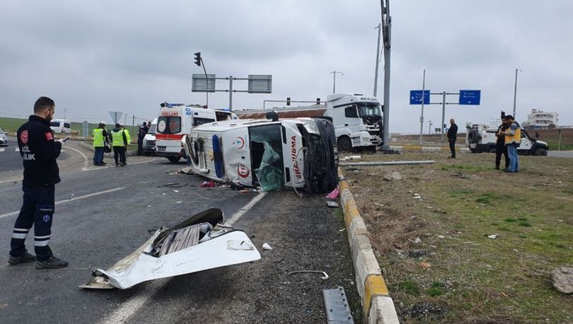 TIR ile çarpışan ambulanstaki çocuk hayatını kaybetti