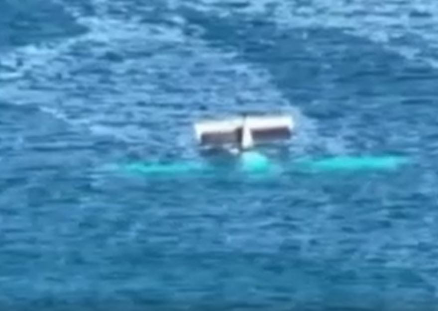 Girit açıklarında küçük uçak denize düştü: 1 ölü 