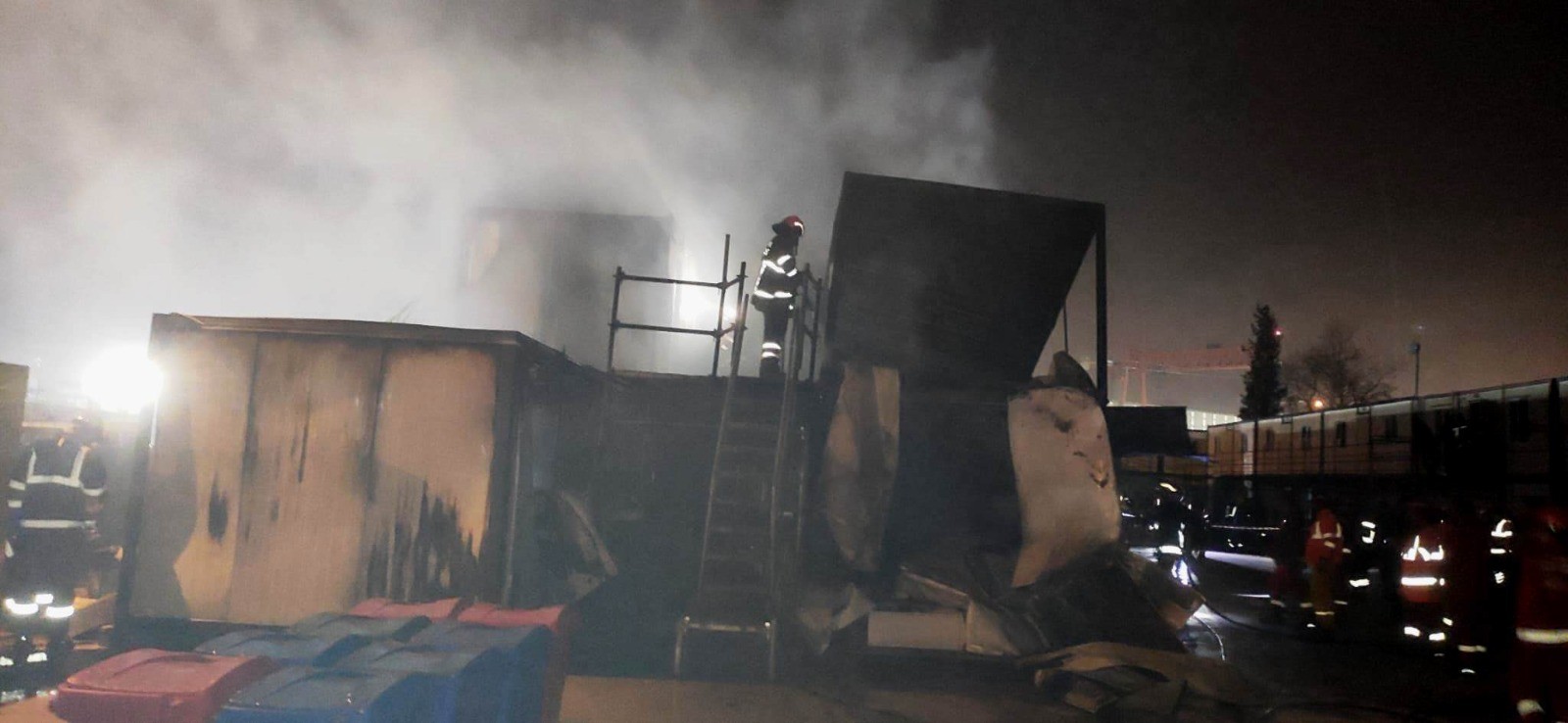 Yalova’da konteyner yangını korkuttu