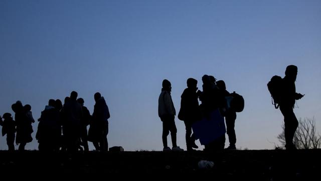 Kocaeli'de 27 kaçak göçmen sınır dışı edildi
