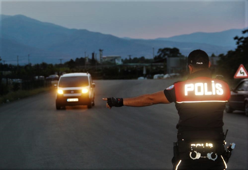 Erzincan’da çeşitli suçlardan aranan 27 kişi yakalandı
