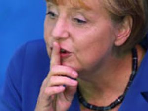 Başbakan Merkel rakiplerini susturdu