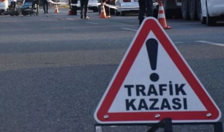 Konya'da bariyere çarpıp devrilen otomobildeki 16 yaşındaki 2 kişi hayatını kaybetti
