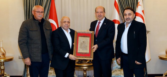 KKTC Cumhurbaşkanı Tatar HAK-İŞ Genel Başkanı Arslan'ı kabul etti