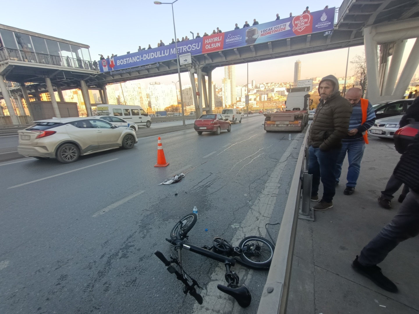 Haramidere'de tırın çarptığı elektrikli bisiklet sürücüsü öldü