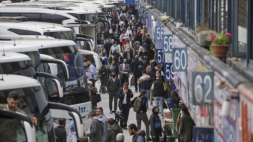 Türkiye'de geçen yıl 2,7 milyon kişi şehirler arası göç etti