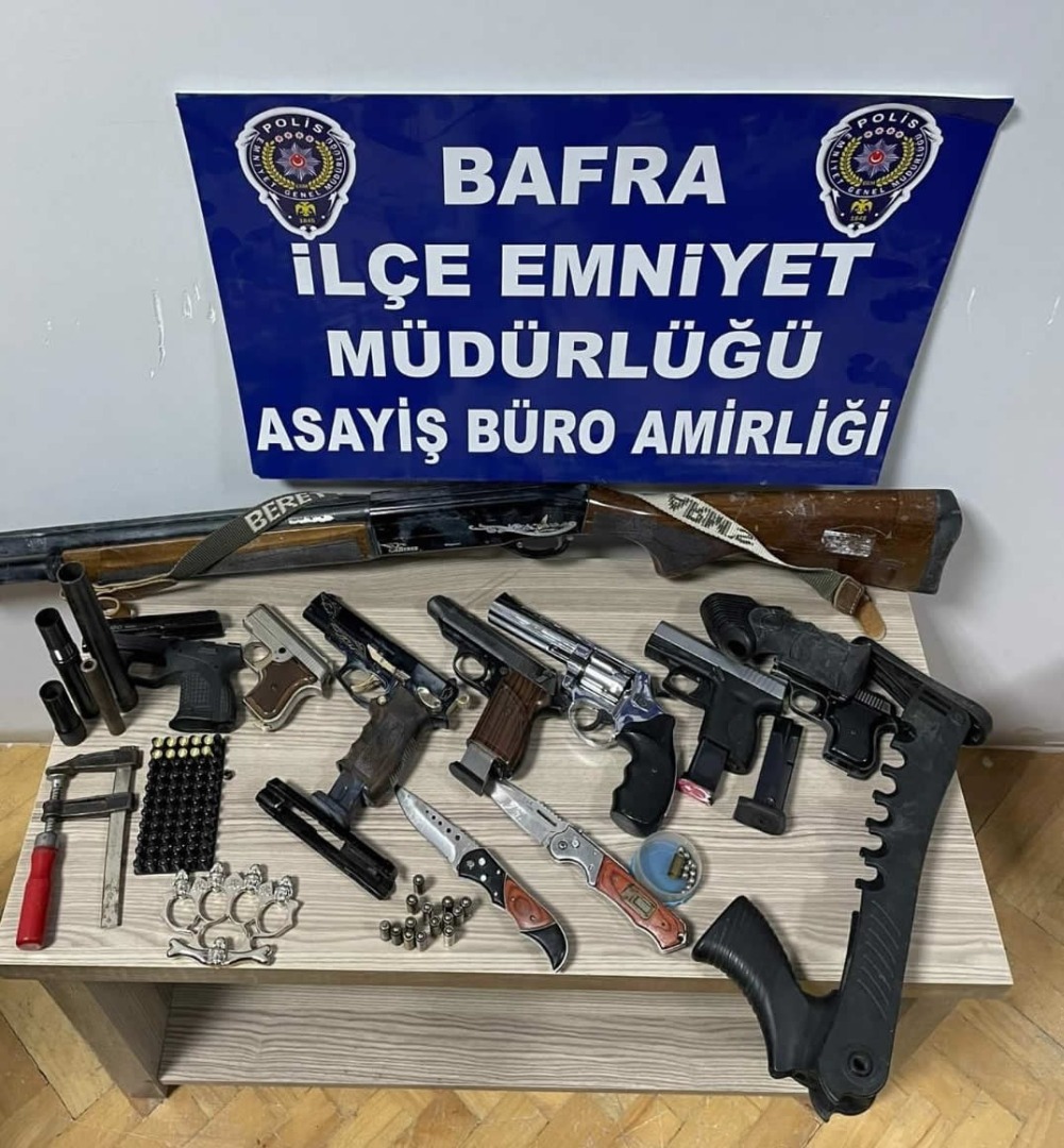 Samsun'da silah kaçakçılığı operasyonu: 2 zanlı yakalandı