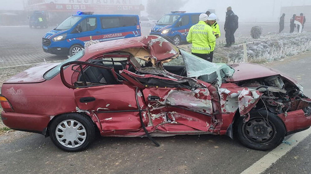 Aksaray'da zincirleme kaza: aynı aileden 5 yaralı