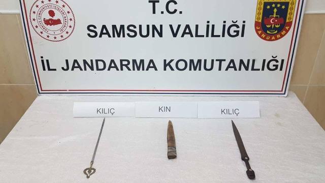 Samsun'da tarihi eser operasyonu: 2 kılıç ele geçirildi