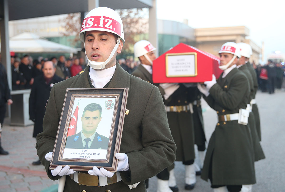 Şehit Astsubay Kıdemli Çavuş Harun Uğur'a son veda