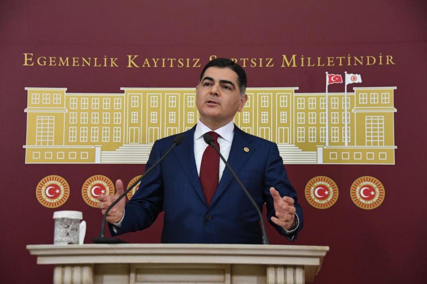 İYİ Partili Naci Cinisli: Antalya Diplomasi Forumu bir derebeylik midir?