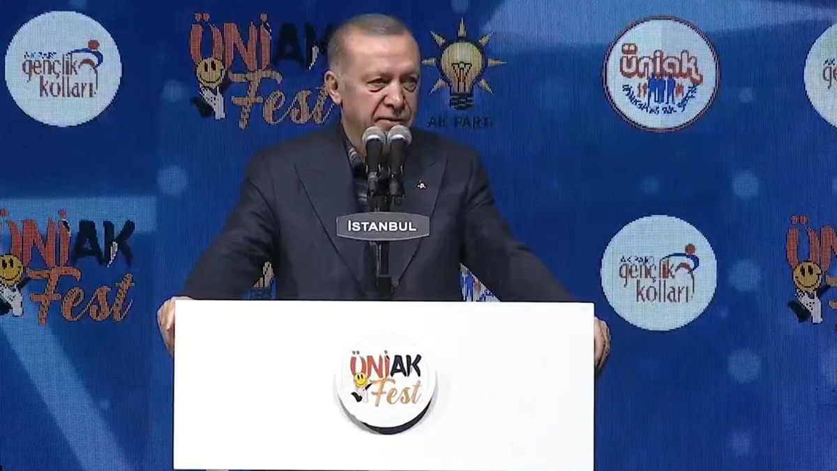 Erdoğan Üniversiteli AK Gençlik Festivali'nde konuştu