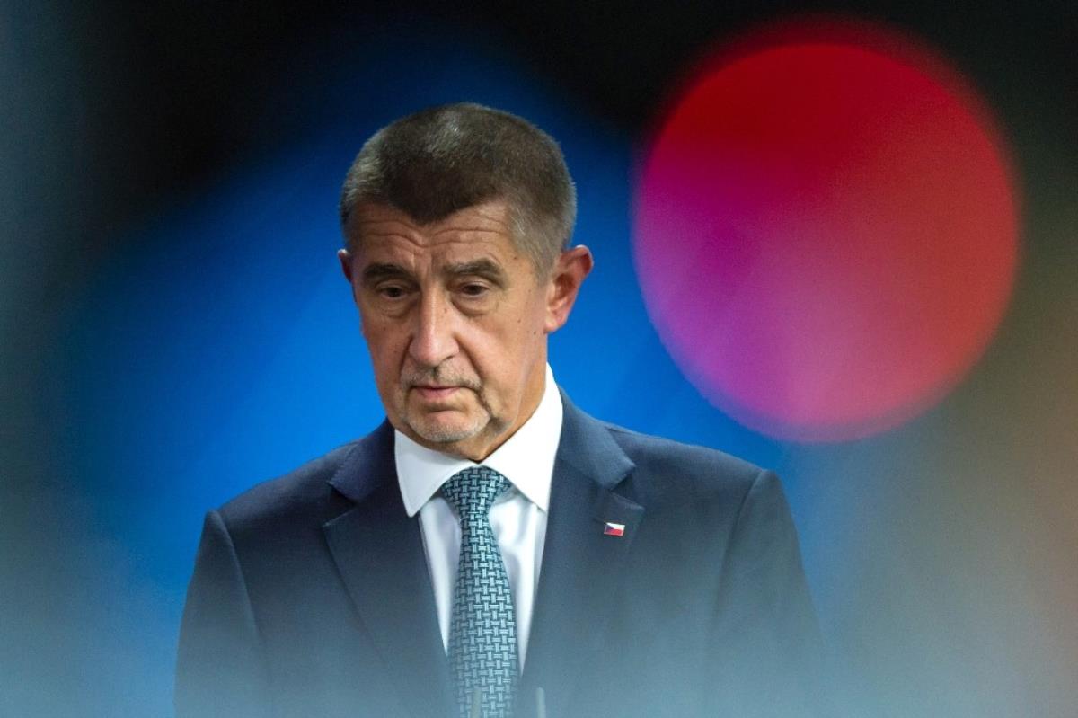 Çekya'nın eski Başbakanı fonlarına ilişkin yolsuzluk davasında aklandı