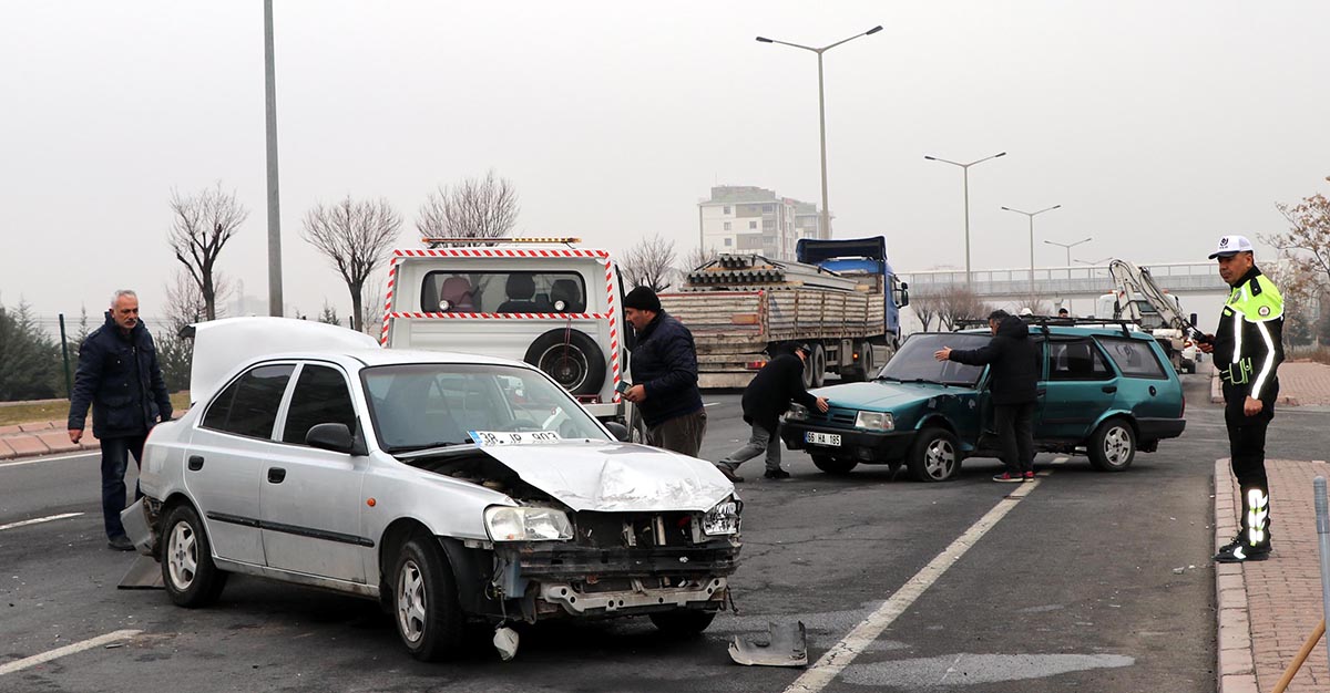 Kayseri’de zincirleme kaza: 6 yaralı