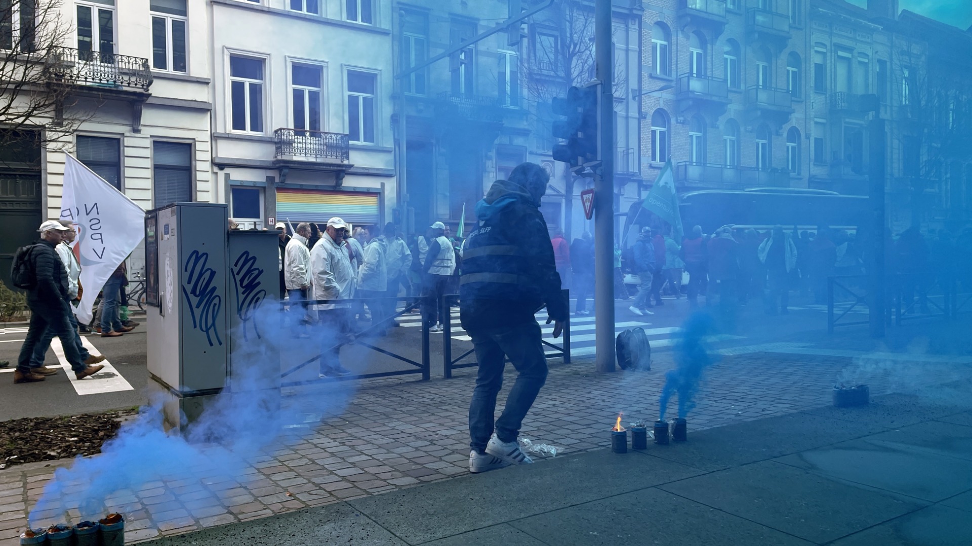 Belçika polisinden maaş zammı protestosu. Bu sefer onlar eylem yaptı