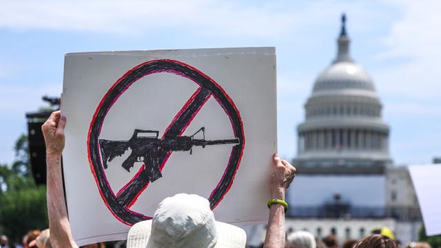 Amerika'da silah satışı yasaklandı