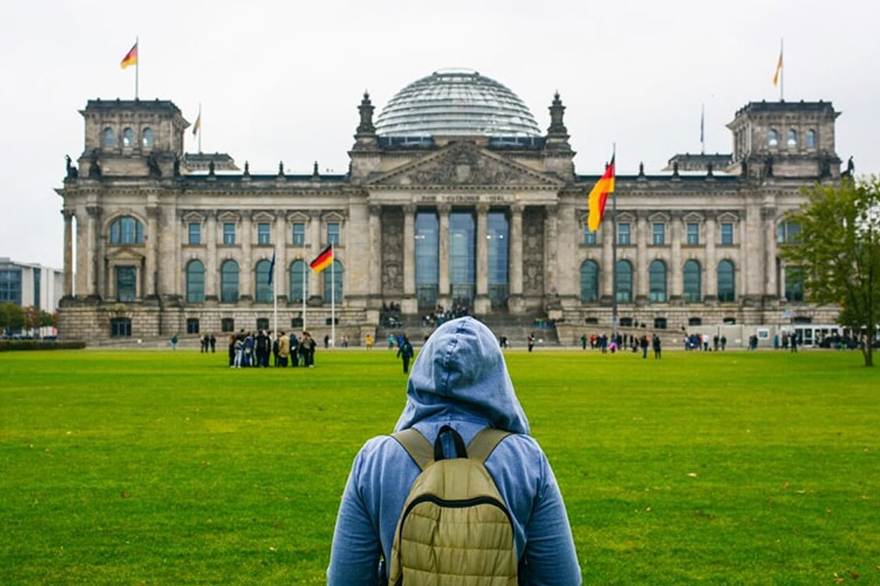 ‘Okul bahçelerinde sadece Almanca konuşulsun’ talebi tartışma yarattı