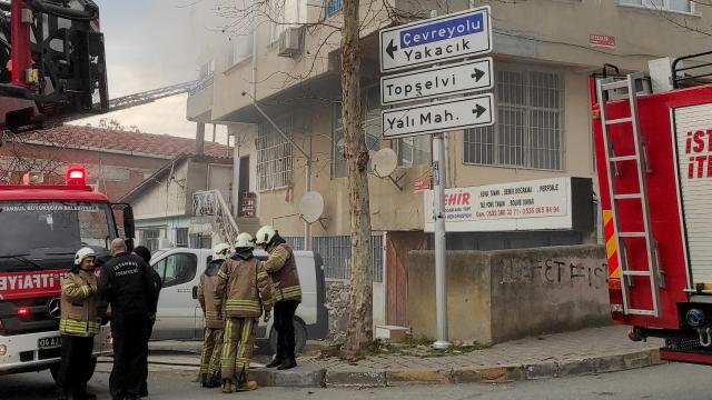 Kartal'da bina yangını