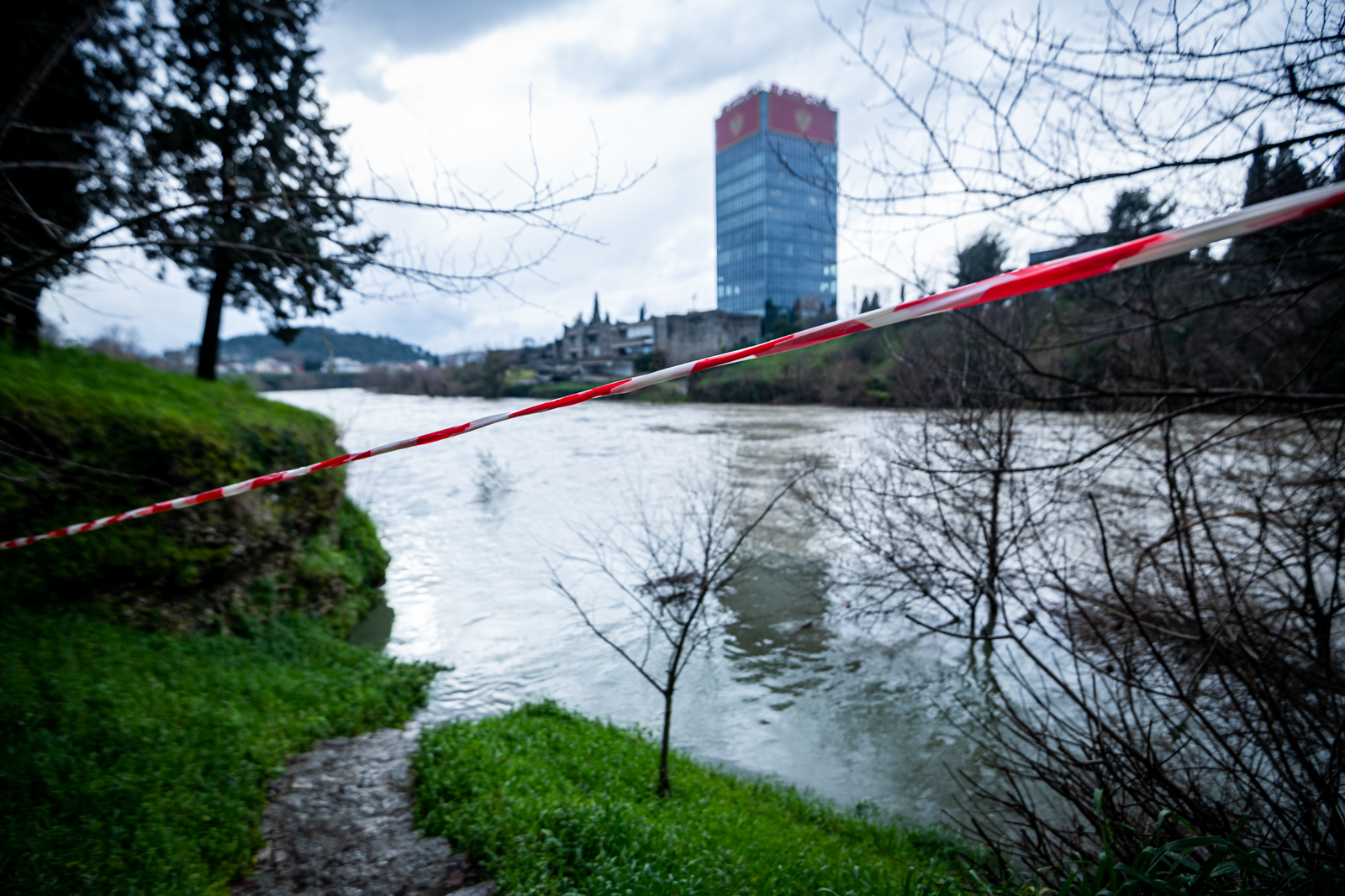 Batı Balkan ülkelerinde şiddetli yağışlar sele yol açtı