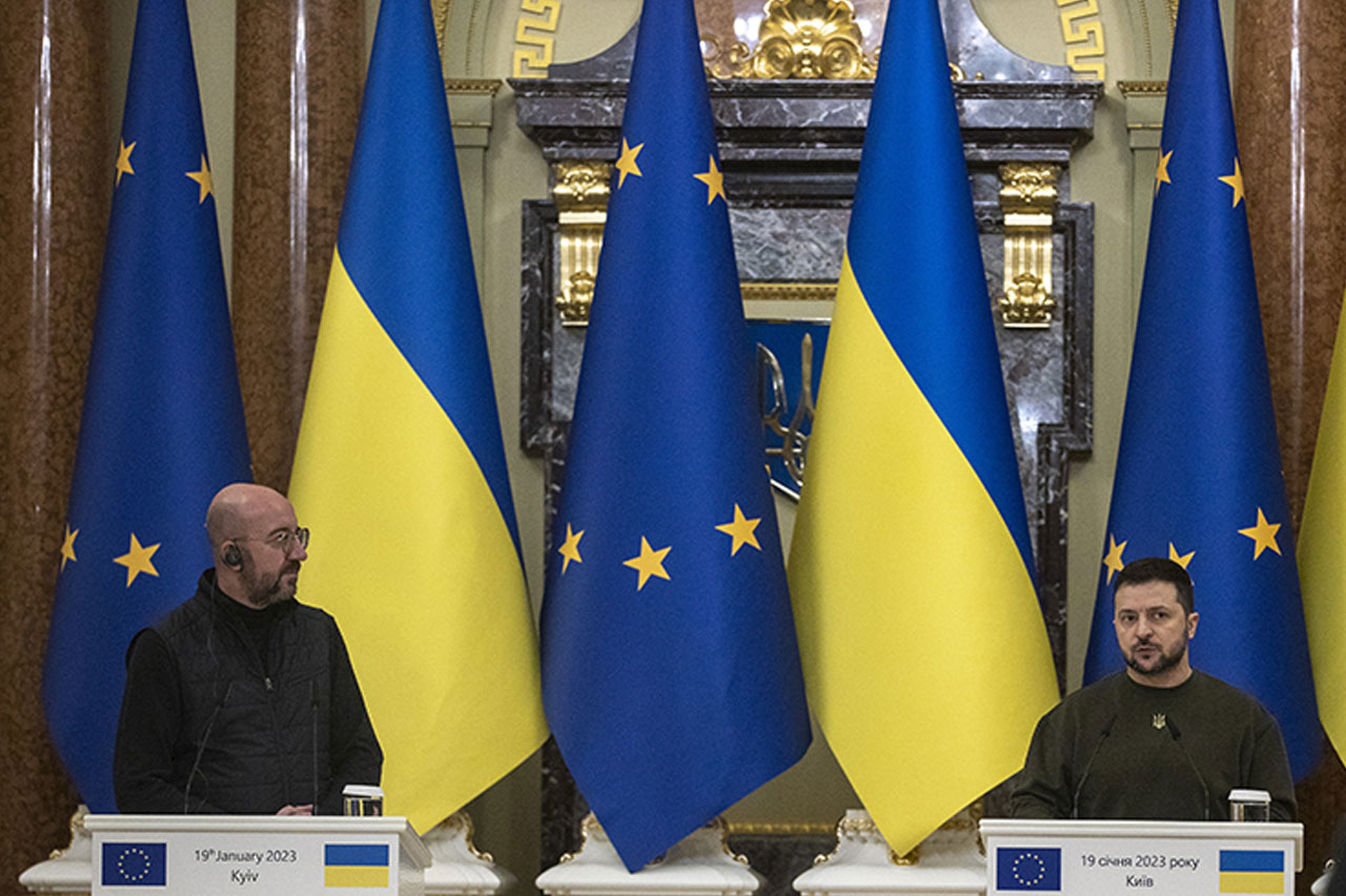 AB Konseyi Başkanı Ukrayna'nın başkenti Kiev'i ziyaret etti