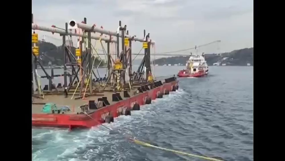 Boğazda arıza yapan 59 metrelik gemi kurtarıldı
