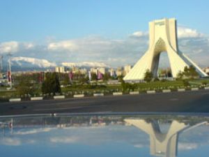 Başkent, Tahran’dan taşınabilir