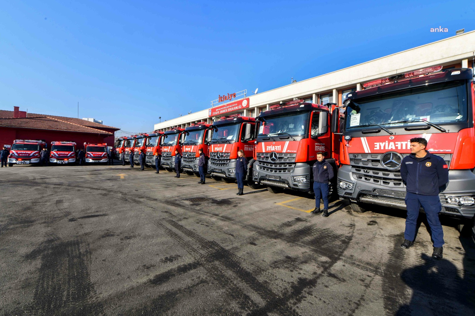 Ankara itfaiyesi araç filosunu güçlendiriyor