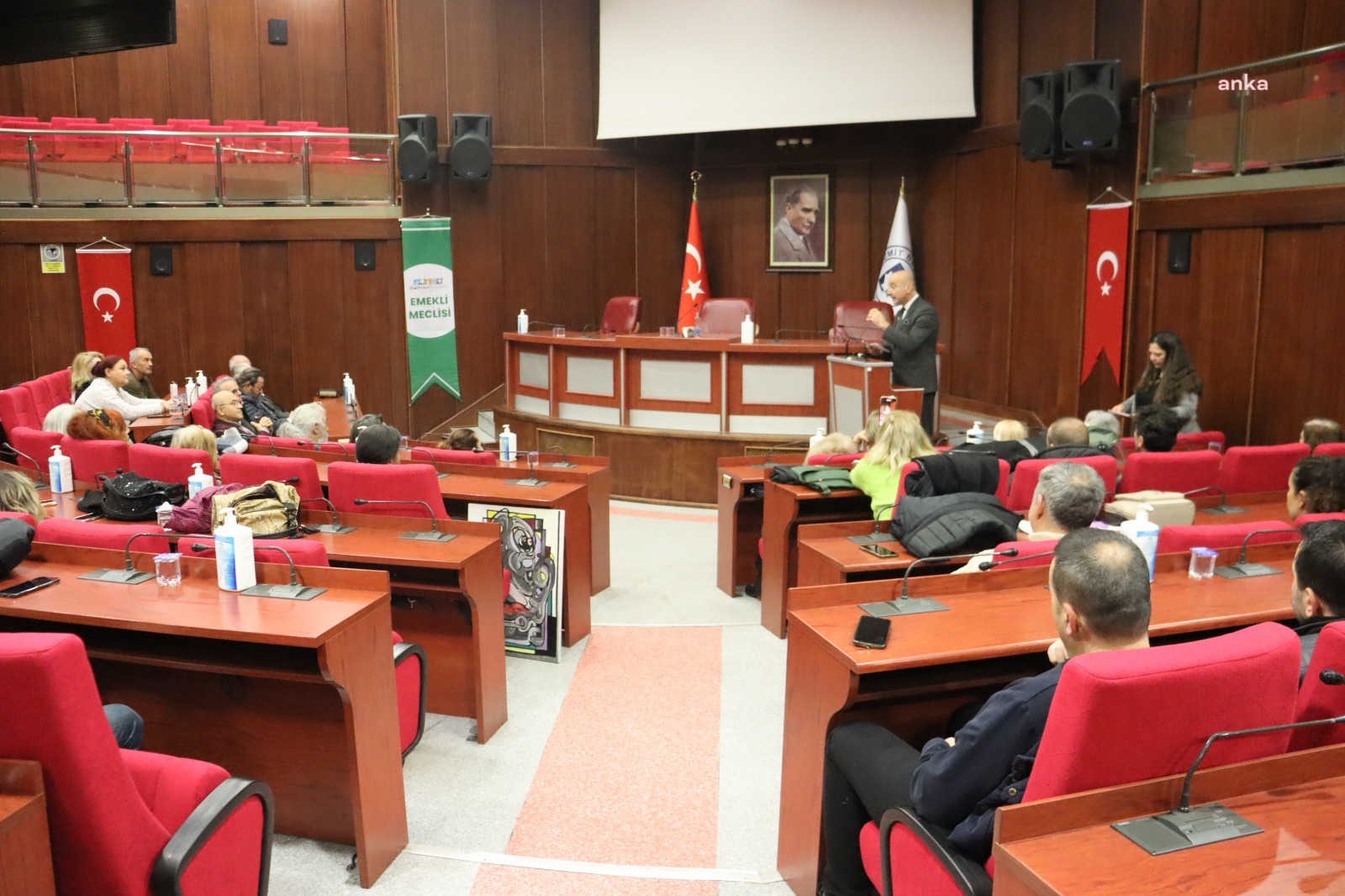 İzmit Belediyesi, EYT paneline ev sahipliği yaptı