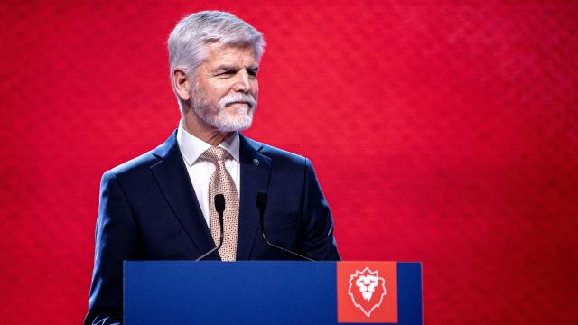 Çekya'nın yeni cumhurbaşkanı eski Genelkurmay Başkanı Pavel oldu