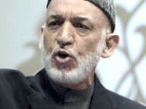 Karzai’ye imza baskısı