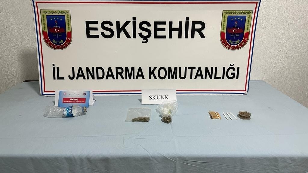Eskişehir'de uyuşturucu madde satıcılarına operasyon