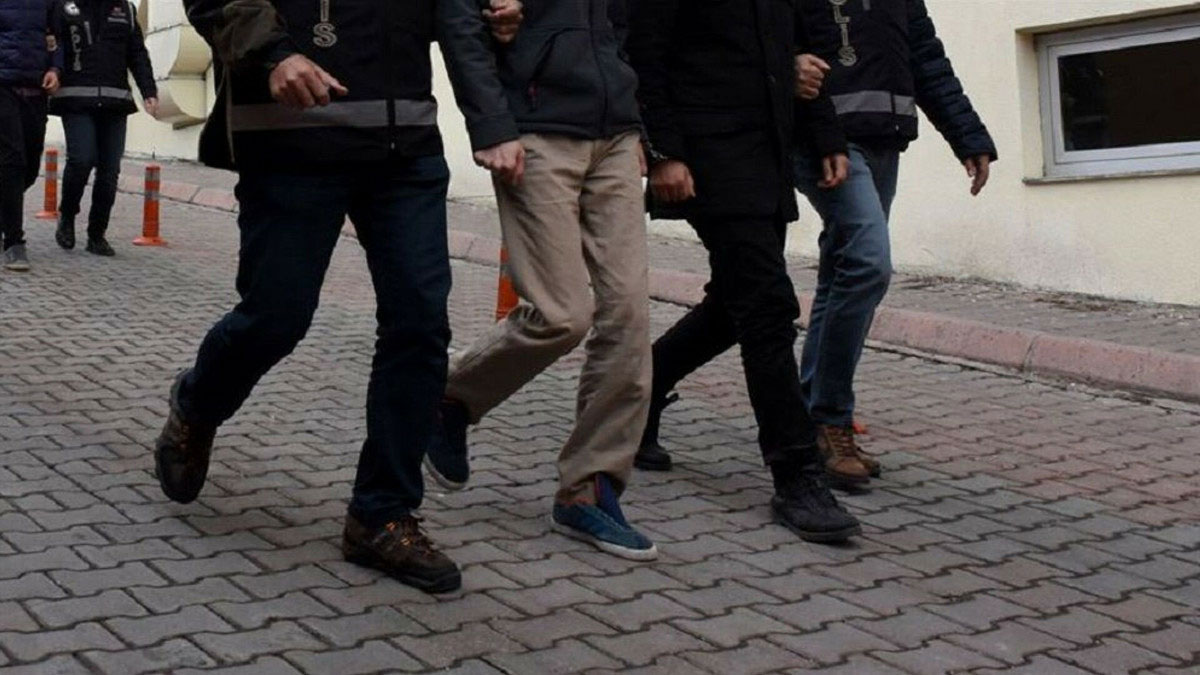 Giresun'da FETÖ operasyonu: 2 tutuklu