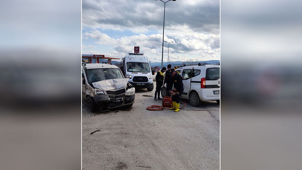 Sinop'ta trafik kazası: 10 yaralı