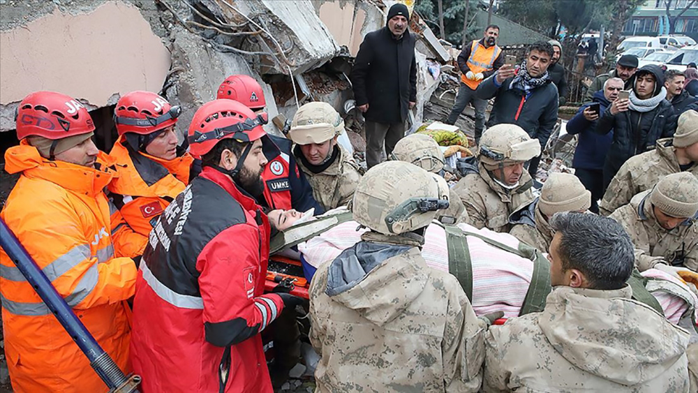 Ticaret Bakanlığından deprem bölgesine 100 milyon lira bağış