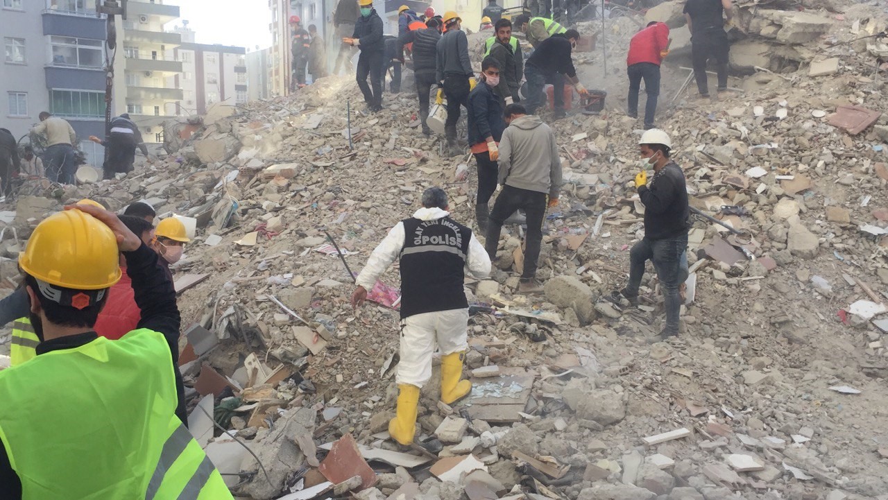 Adana'da depremde "ihmal" soruşturması