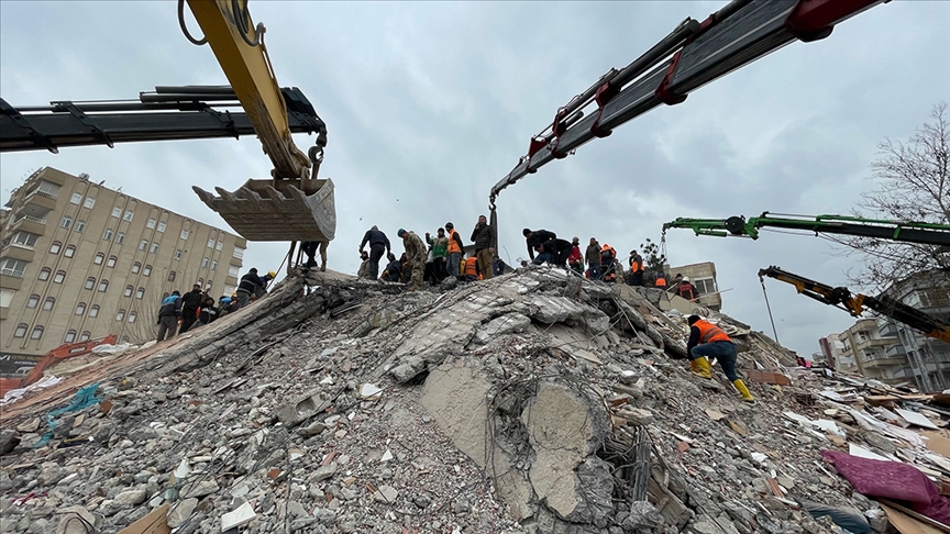 Şanlıurfa’da yıkılan binalarla ilgili 8 kişi yakalandı