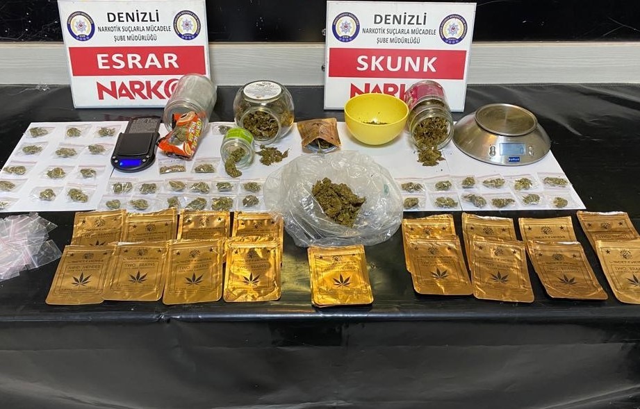 Denizli'de uyuşturucu satıcıları tutuklandı