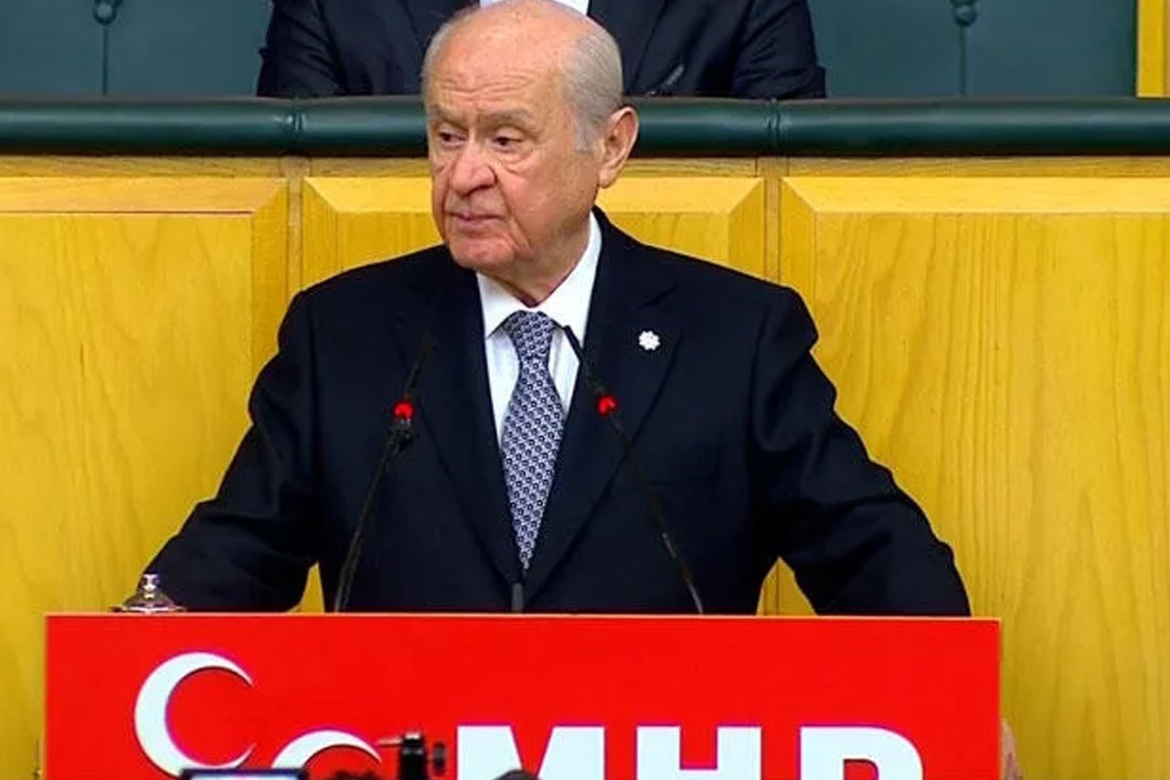 Bahçeli Oğuzhan Uğur'u ve Haluk Levent'i hedef gösterdi