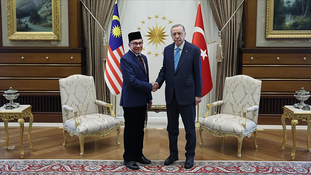 Erdoğan, Malezya Başbakanı İbrahim'i kabul etti