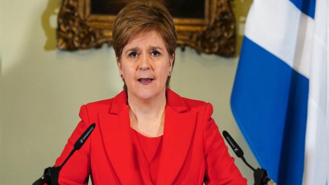 İskoçya Başbakanı Nicola Sturgeon istifa etti