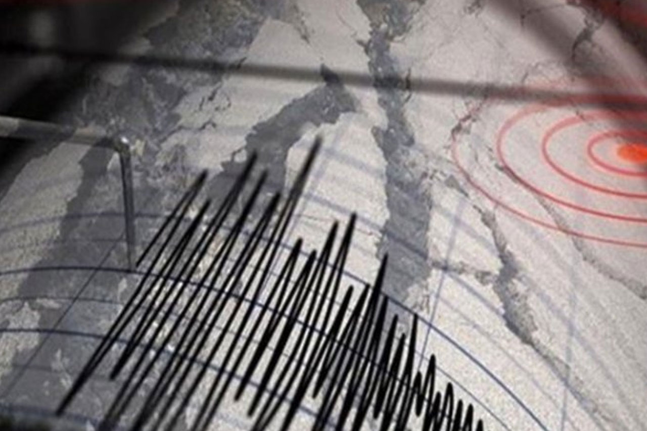 Endonezya’da 6,1 büyüklüğünde deprem