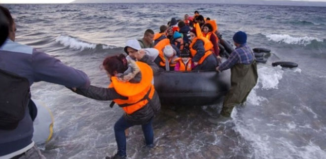 12 düzensiz göçmen kurtarıldı