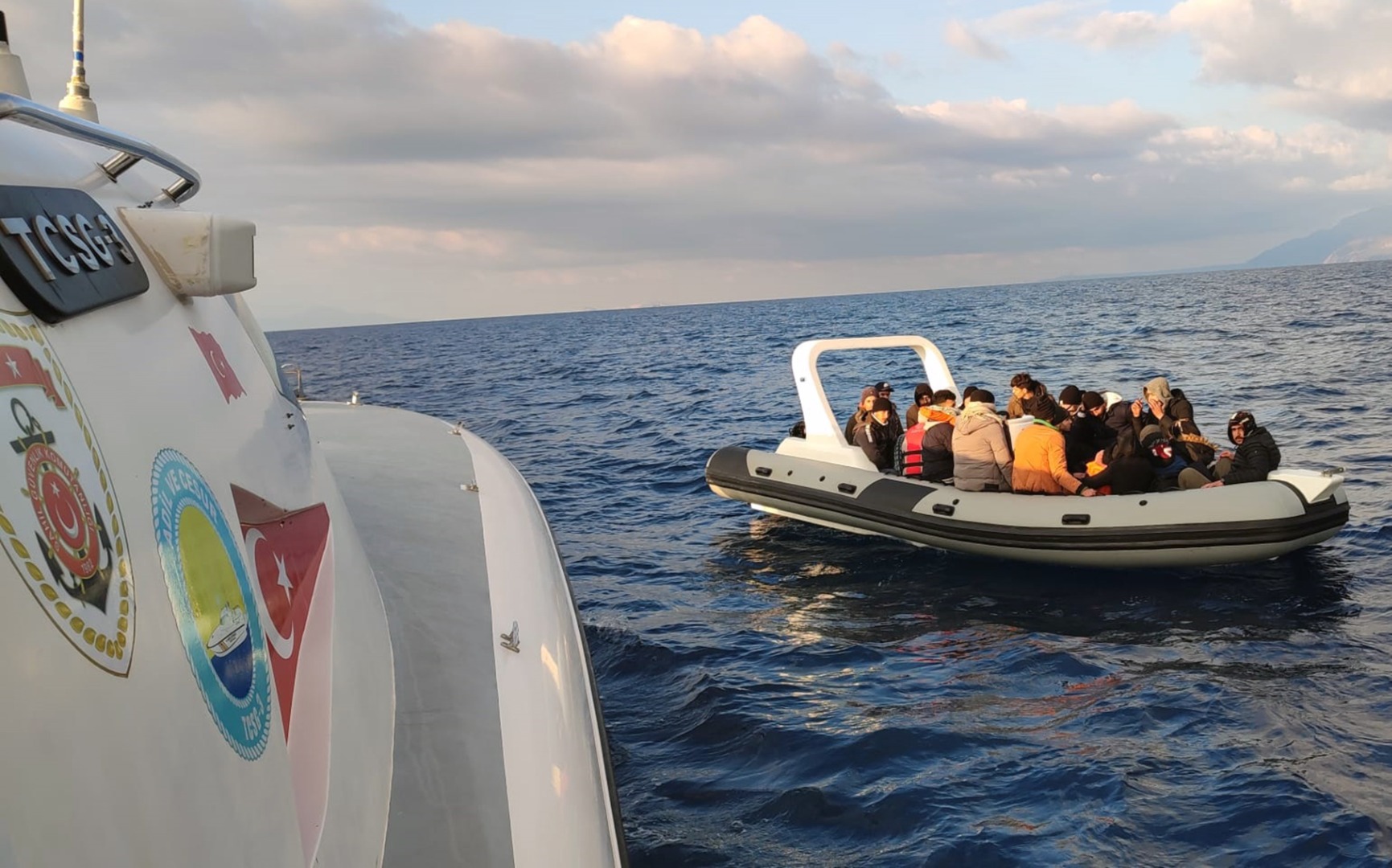 Datça’da 20 düzensiz göçmen kurtarıldı   