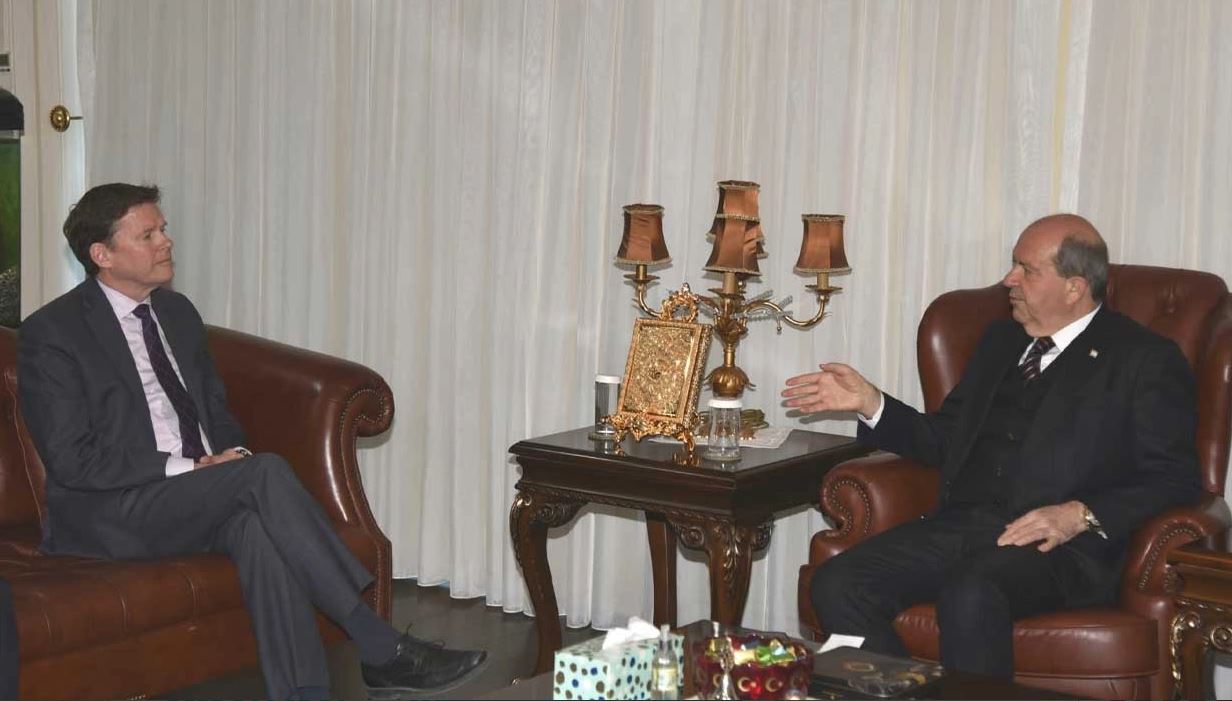 KKTC Cumhurbaşkanı Tatar BM'nin Kıbrıs Özel Temsilcisi Stewart'ı kabul etti