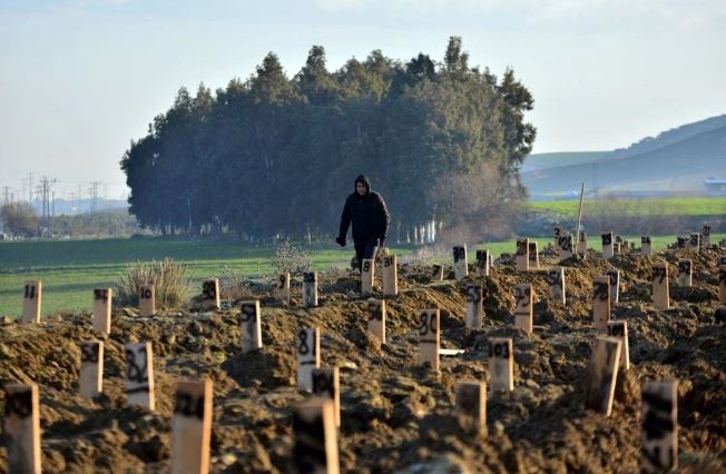 Depremde ölen vatandaşların mezarları açılabilir