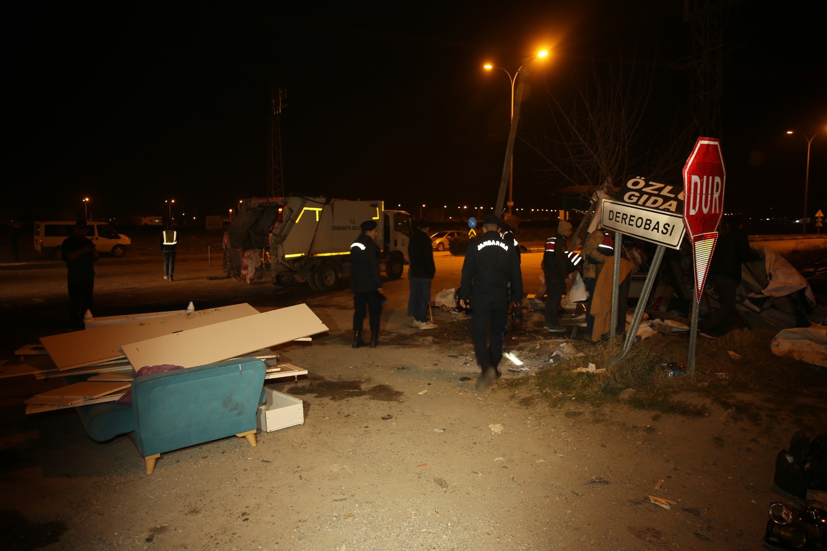 Osmaniye'de zincirleme trafik kazasında 2 kişi öldü, 2 kişi yaralandı